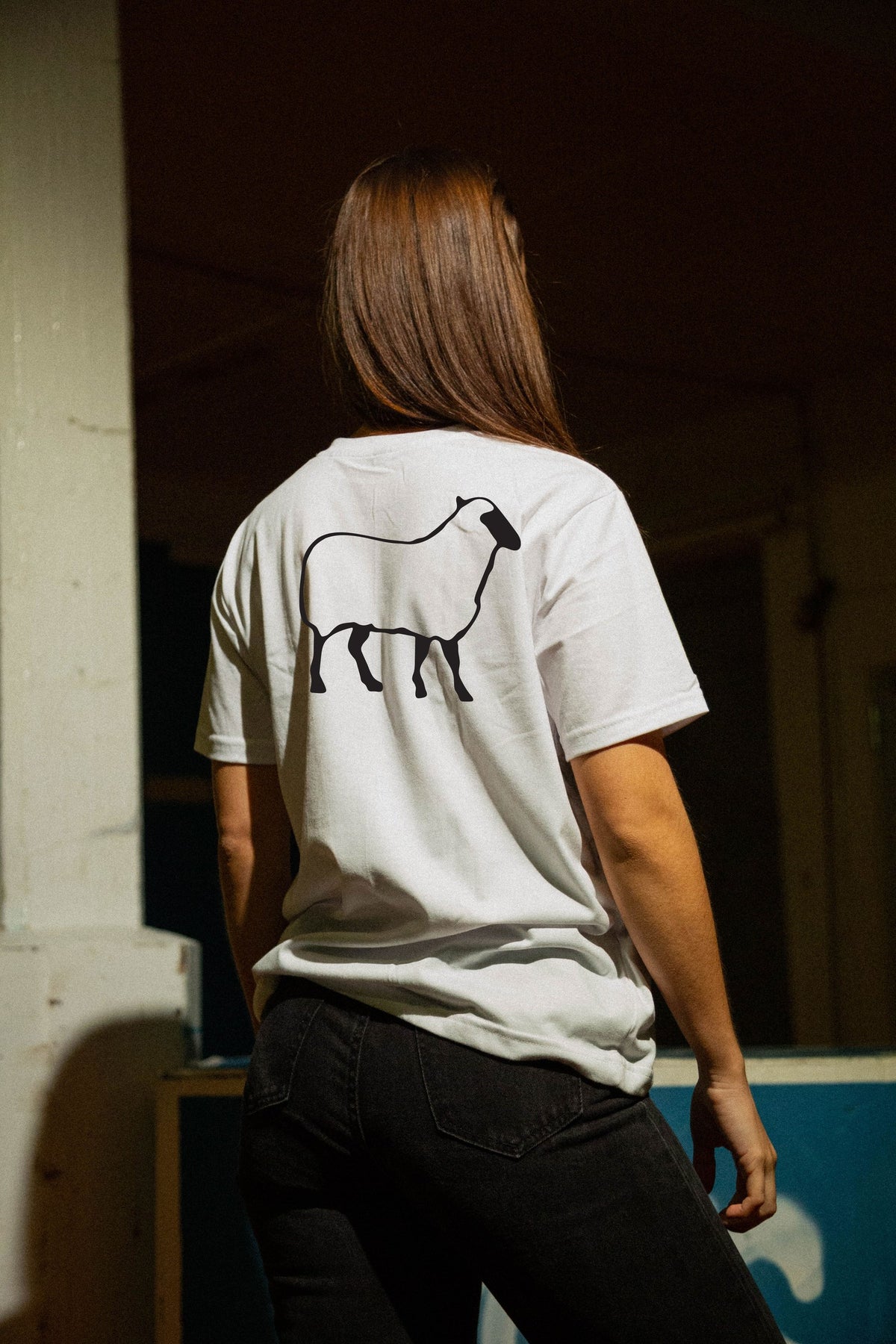 EKKÓ regular-fit t-shirt, hvítt — aftan, kvinna, prent "Eg var tann eini."